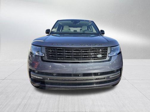 2025 Land Rover Range Rover P400 SE