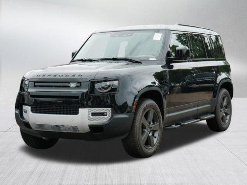 2025 Land Rover Defender 110 P300