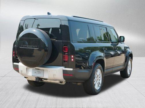 2025 Land Rover Defender 130 P300 S