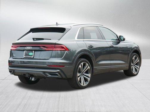 2021 Audi Q8 55 Premium Plus