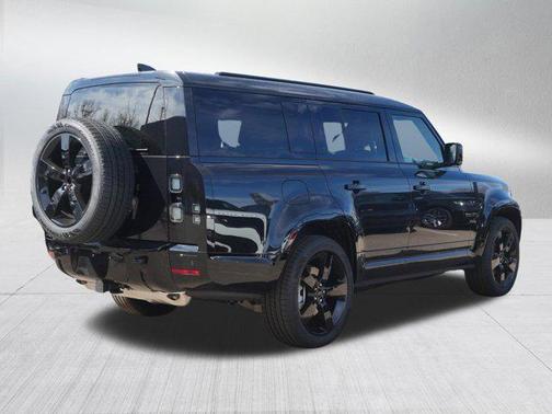 Santorini Black Metallic 2026 Land Rover Defender X-Dynamic SE