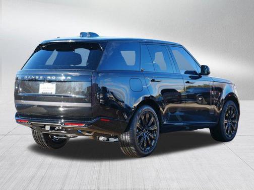 2026 Land Rover Range Rover P400 SE