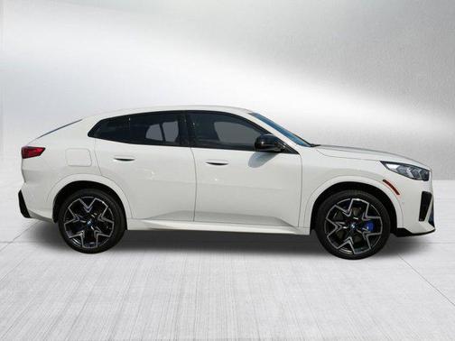 2024 BMW X2 M35i