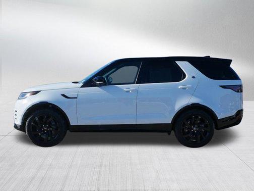2024 Land Rover Discovery P300 Dynamic SE