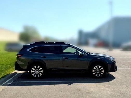 2023 Subaru Outback Touring