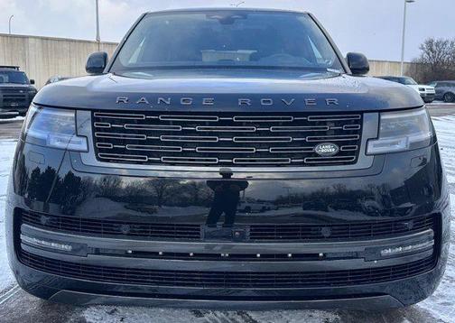 2026 Land Rover Range Rover P530 SE