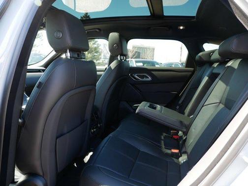 2025 Land Rover Range Rover Velar P250 SE R-Dynamic
