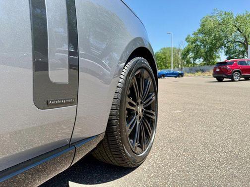 2023 Land Rover Range Rover Autobiography