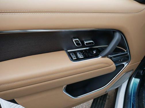 2025 Land Rover Range Rover P530 Autobiography