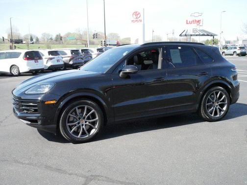 2024 Porsche Cayenne S