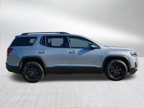 2023 GMC Acadia AWD AT4