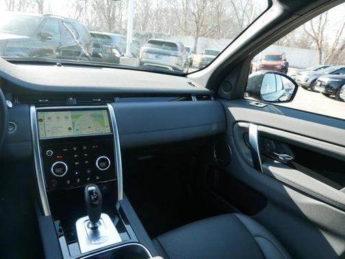 2023 Land Rover Discovery Sport SE