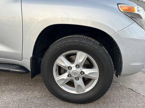 2011 Toyota Land Cruiser Base