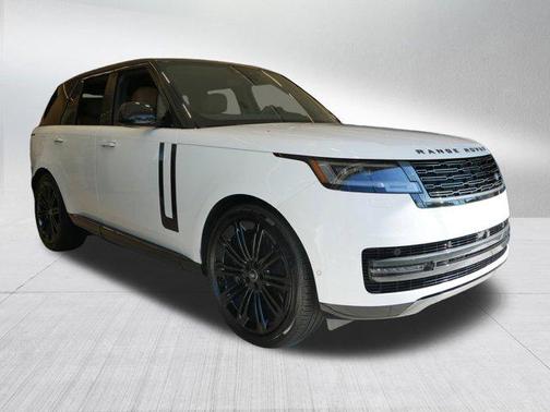 2025 Land Rover Range Rover P550e SE