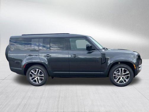 2025 Land Rover Defender 130 P300 S