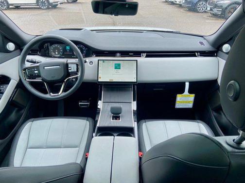 2026 Land Rover Range Rover Evoque Dynamic SE