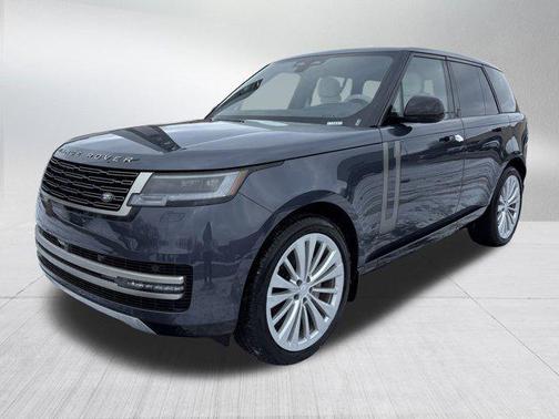 2025 Land Rover Range Rover P400 SE