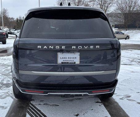 2025 Land Rover Range Rover P400 SE