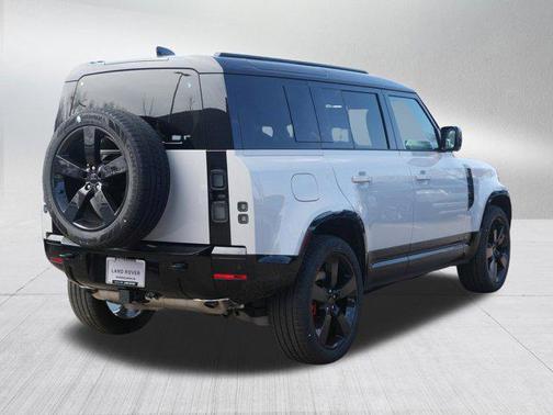 Borasco Grey Metallic 2026 Land Rover Defender P400 X