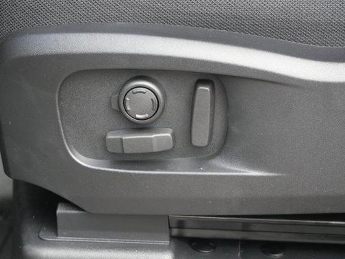 Borasco Grey Metallic 2026 Land Rover Defender P400 X