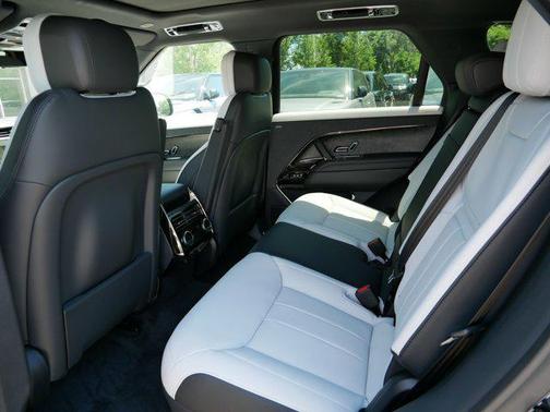 2025 Land Rover Range Rover Sport SE