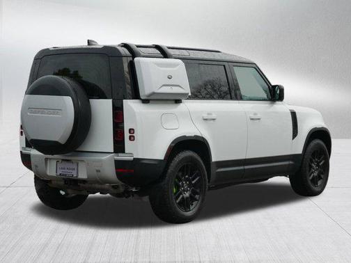 2022 Land Rover Defender 110 S