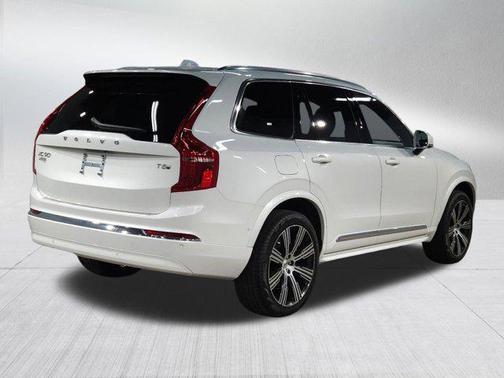 2025 Volvo XC90 Plug-In Hybrid T8 Ultra 7-Seater