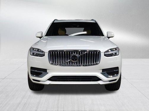 2025 Volvo XC90 Plug-In Hybrid T8 Ultra 7-Seater