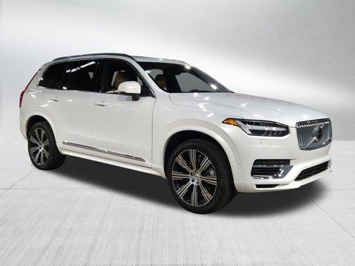 2025 Volvo XC90 Plug-In Hybrid T8 Ultra 7-Seater