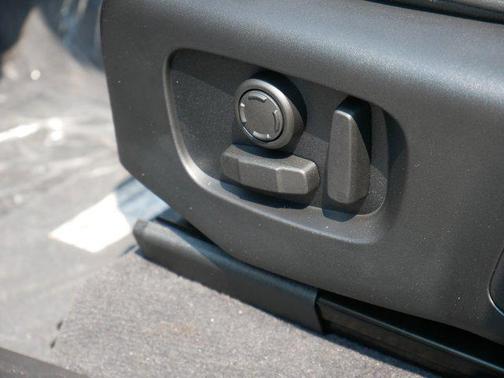 2026 Land Rover Range Rover Velar P250 S