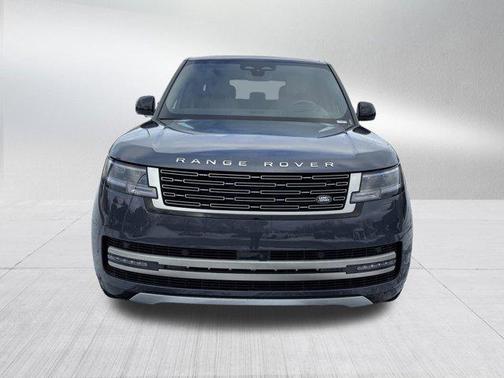 2026 Land Rover Range Rover P400 SE