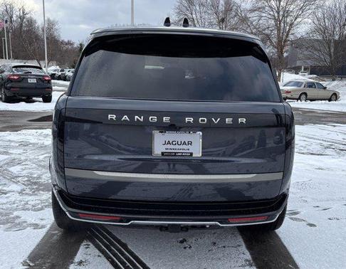 2026 Land Rover Range Rover P400 SE