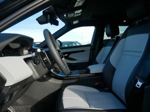 2026 Land Rover Range Rover Evoque Dynamic SE