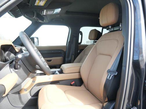 2026 Land Rover Defender P400 X