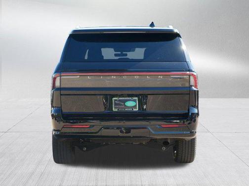 2025 Lincoln Navigator Black Label