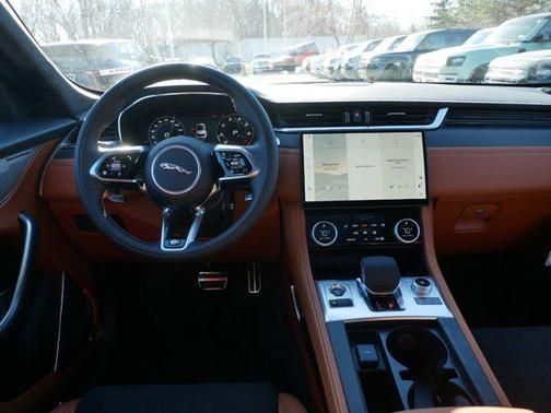 2025 Jaguar F-PACE SVR P550 AWD Automatic