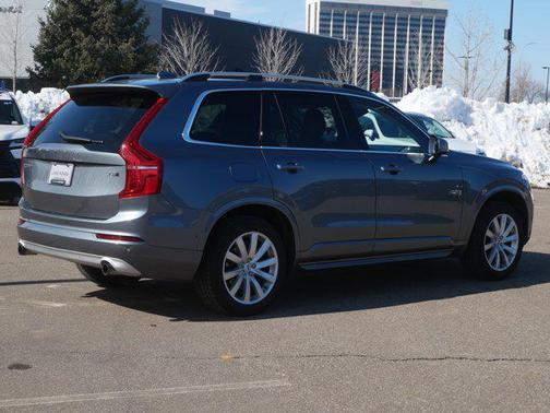Osmium Grey Metallic 2018 Volvo XC90 T5 Momentum