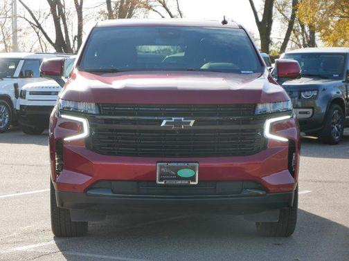 2023 Chevrolet Suburban RST