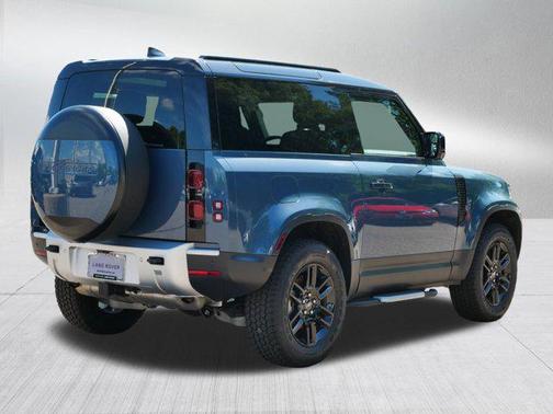 2024 Land Rover Defender 90 P300 S