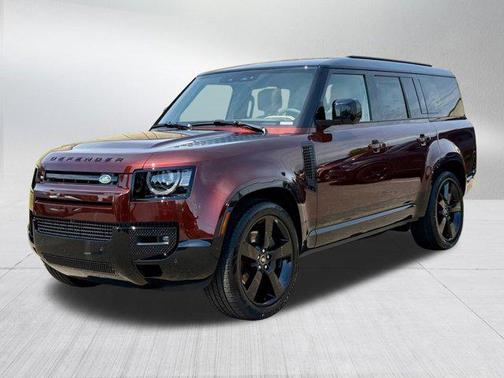 2025 Land Rover Defender 130 P400 X-Dynamic SE