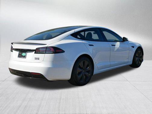 2023 Tesla Model S Plaid