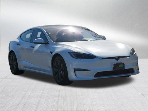 2023 Tesla Model S Plaid