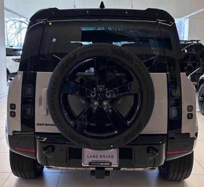 2026 Land Rover Defender P400 X