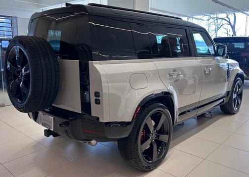 2026 Land Rover Defender P400 X