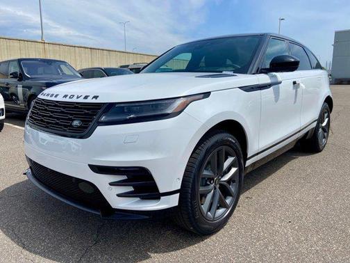 2026 Land Rover Range Rover Velar P250 SE R-Dynamic