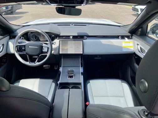 2026 Land Rover Range Rover Velar P250 SE R-Dynamic