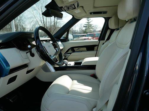 2025 Land Rover Range Rover P530 Autobiography