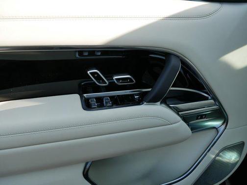 2025 Land Rover Range Rover P530 Autobiography