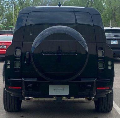 2025 Land Rover Defender 130 P400 X