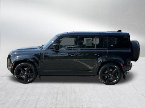 2024 Land Rover Defender 110 V8